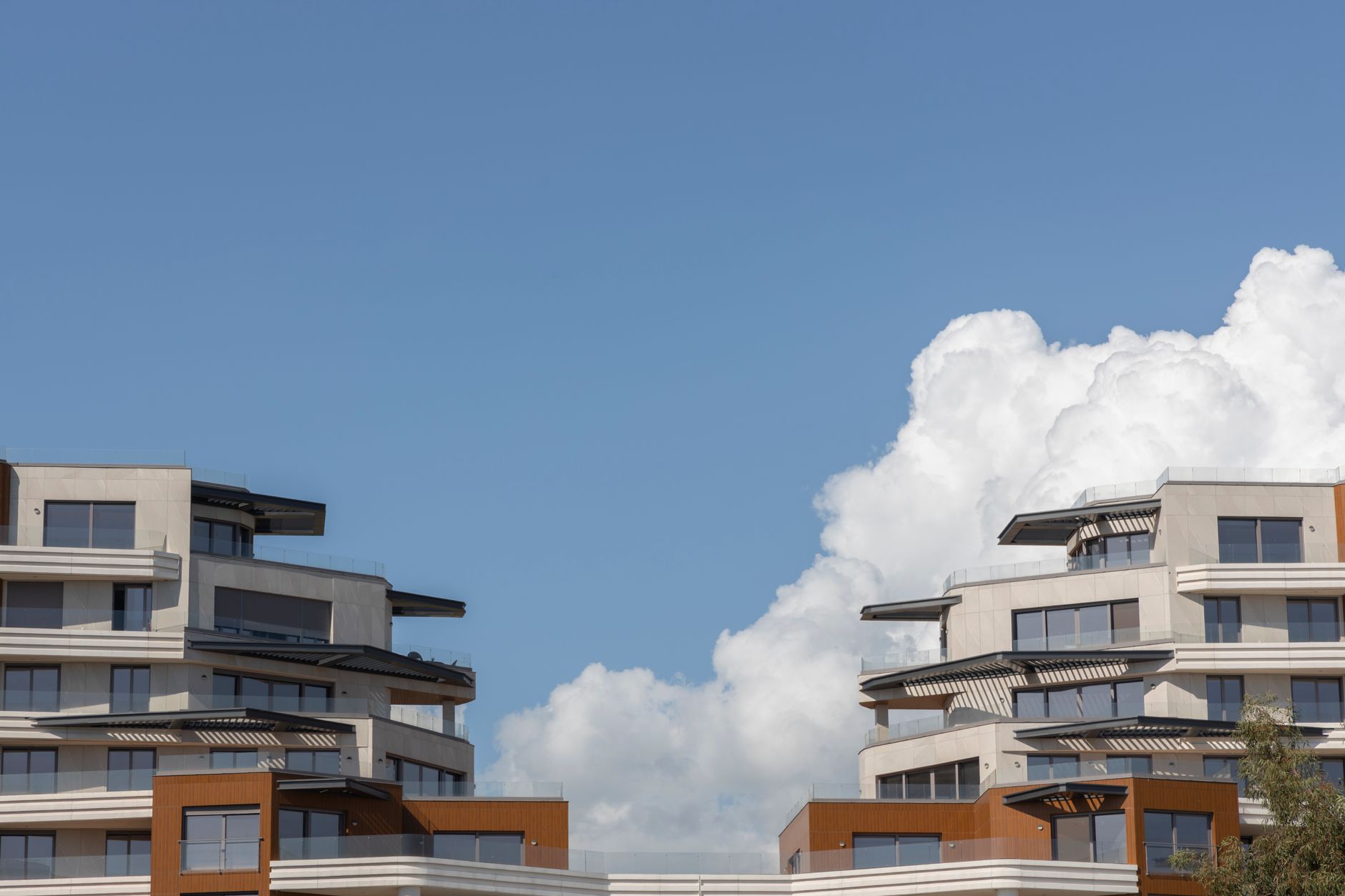 The Modern Real Estate Playbook: Institutional-Grade Investment Strategies for Beginners