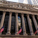 DeFi vs. Traditional Banking: The Institutional Divergence Reshaping Global Finance