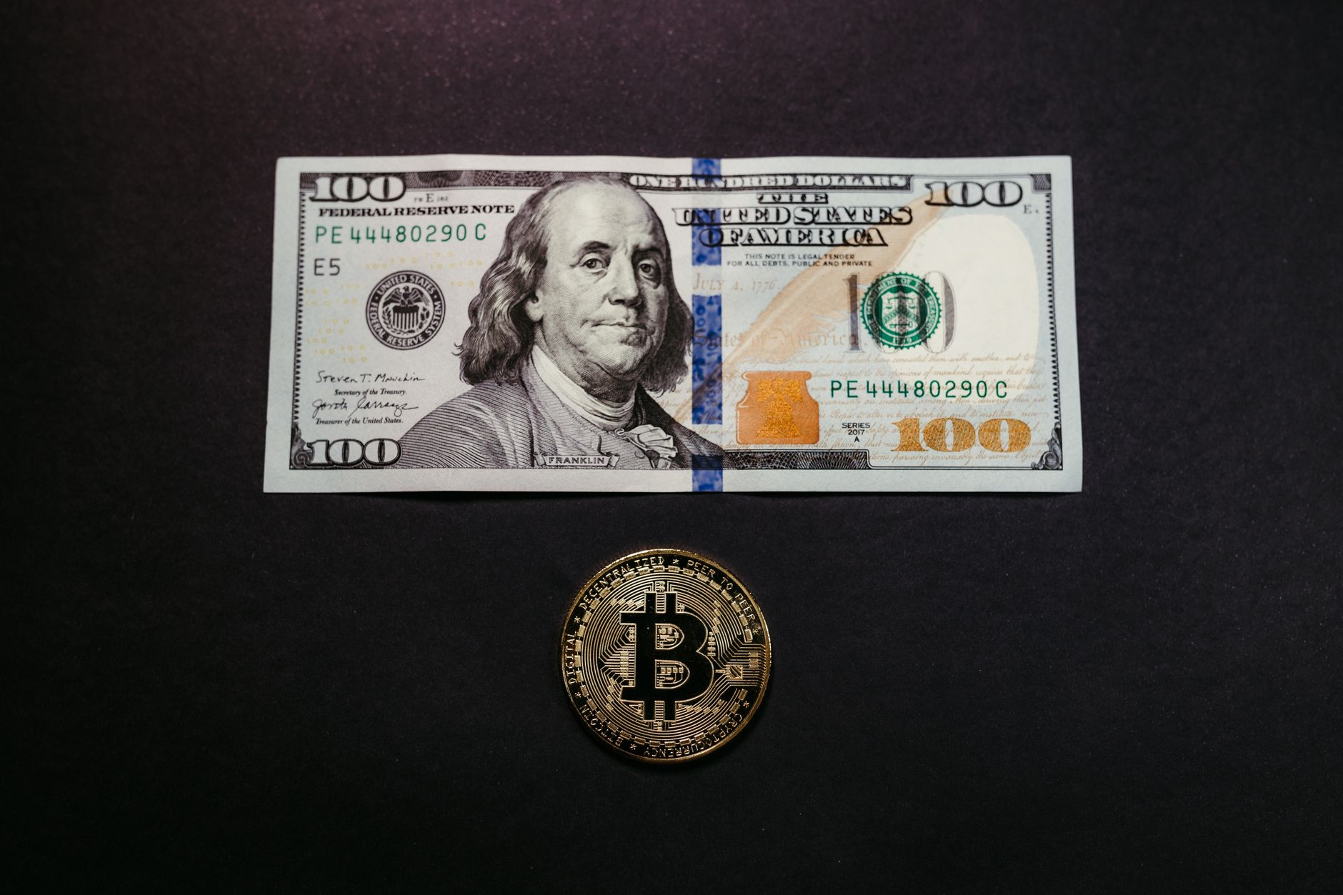 DeFi vs. Traditional Banking: The Institutional Divergence Reshaping Global Finance