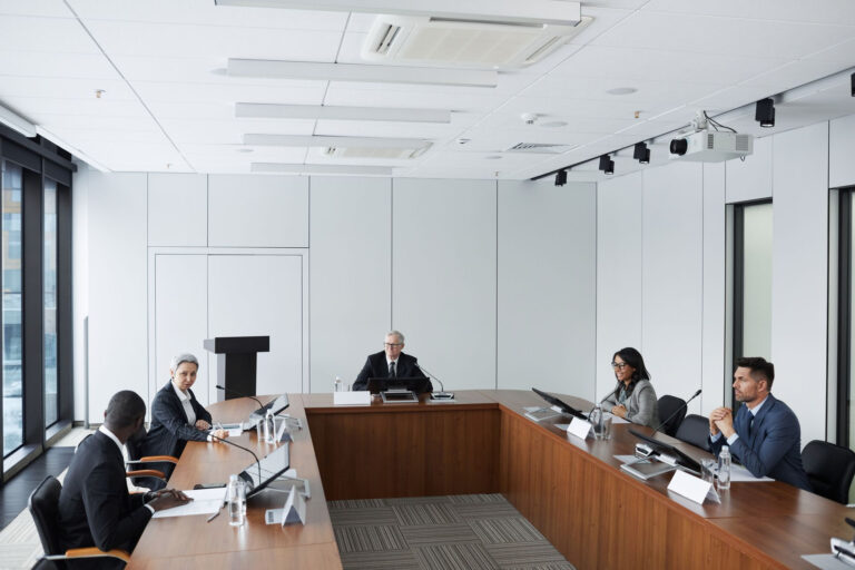 The Executive Blueprint: Navigating Business Liability Insurance in an Era of Litigious Volatility
