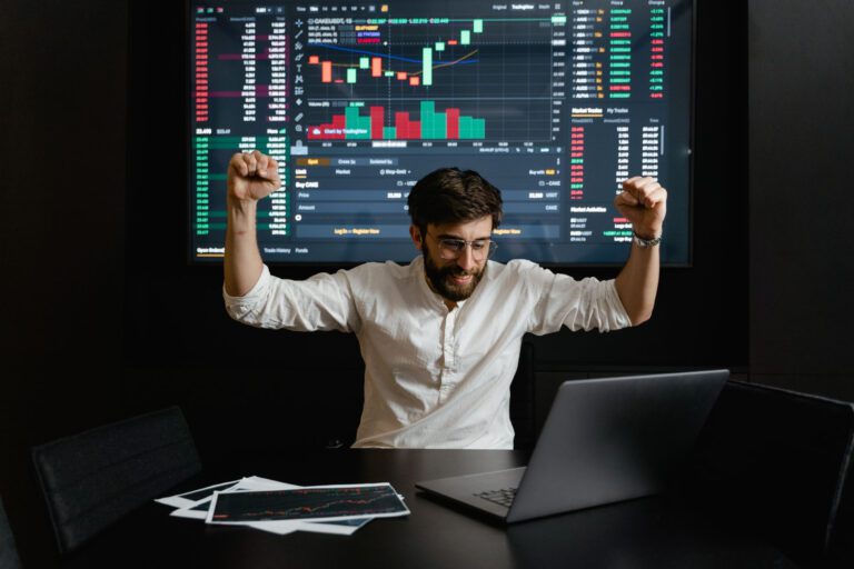 The Architecture of Wealth: Smart Retirement Planning and Index Fund Investing for the Long Game