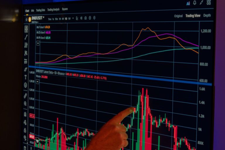 DeFi vs. Traditional Banking: The Institutional Evolution of Capital Formation and Yield Architecture